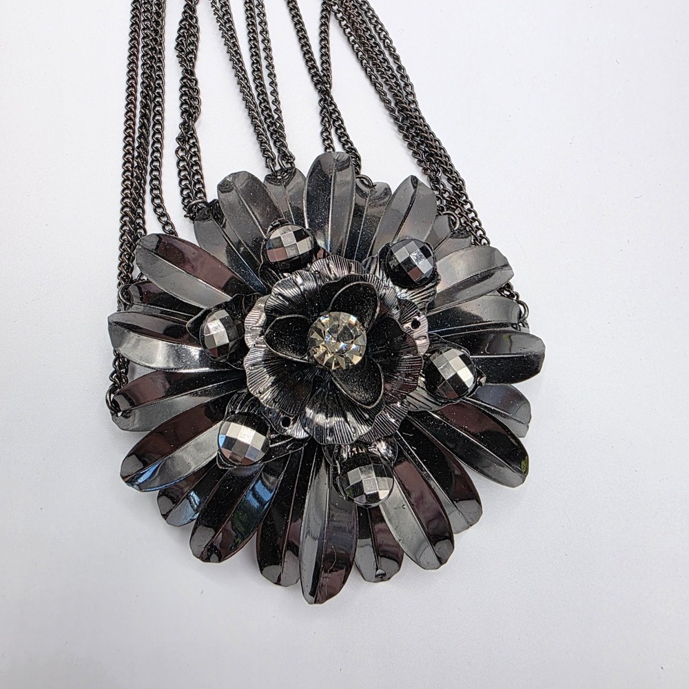 Womens Silver Tone Multi Strand Chain Flower Crystal Pendant 34" Fairycore - Picture 6 of 10